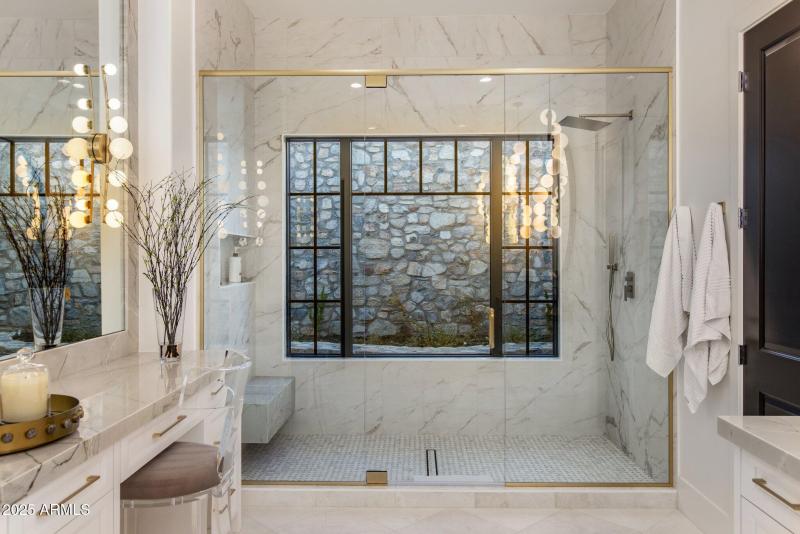 24-web-or-mls-D46A9248 copy