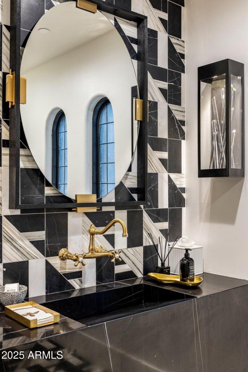 50-web-or-mls-D46A9411