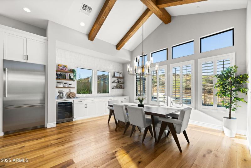 18-web-or-mls-13302-e-ranch-gate-rd