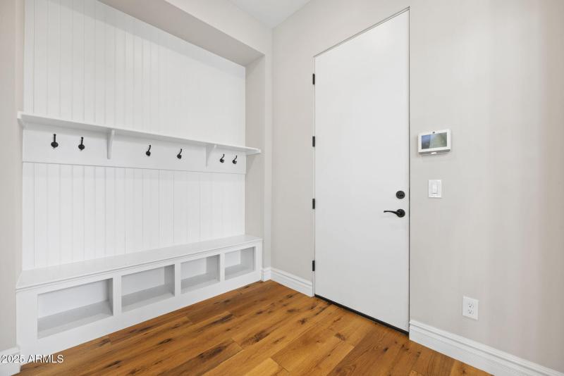 41-web-or-mls-13302-e-ranch-gate-rd