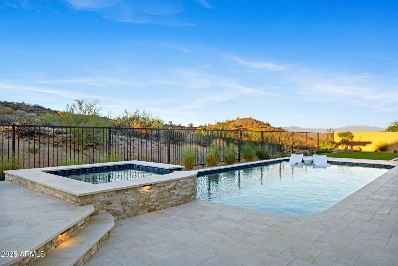 57-web-or-mls-13302-e-ranch-gate-rd