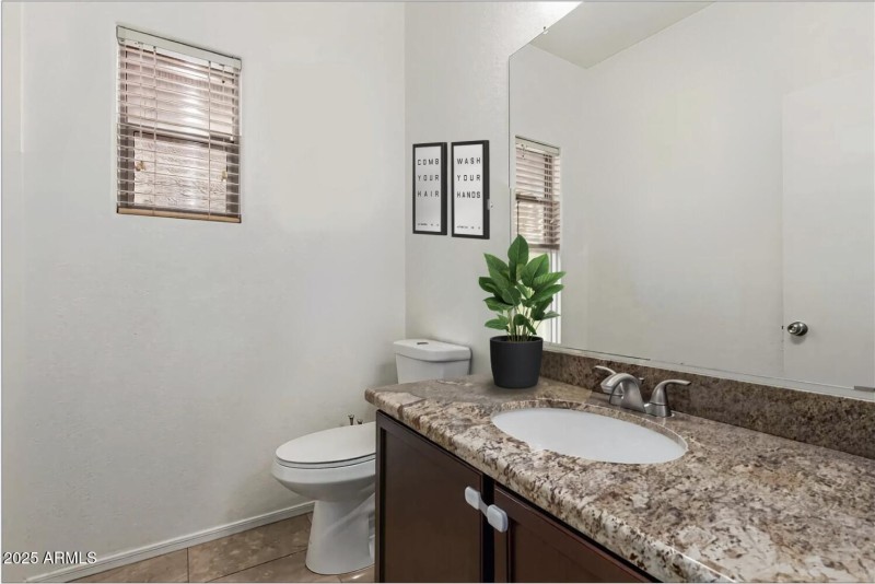 1/2 Bath Downstairs