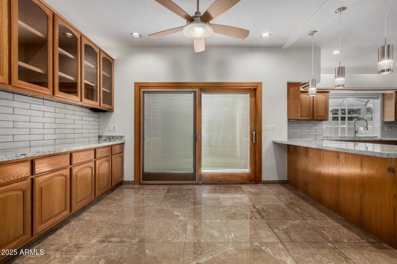 Entertainer’s Kitchen | Dining Area