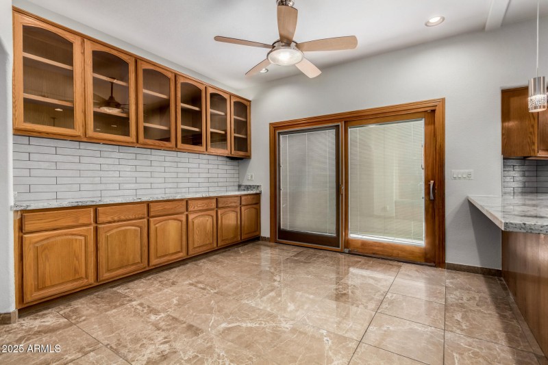 Entertainer’s Kitchen | Dining Area