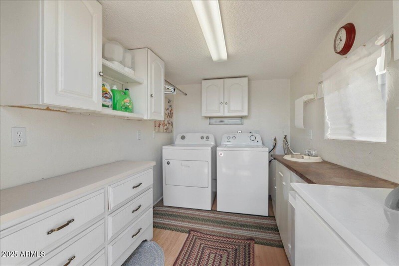 Laundry in shed