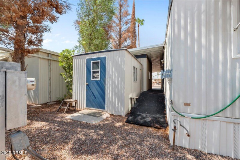 Second Shed with Laundry