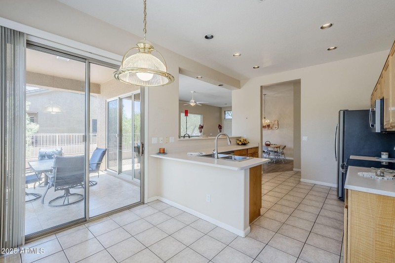 Kitchen Eating Space