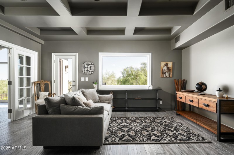 3977 E Paradise View Dr-17