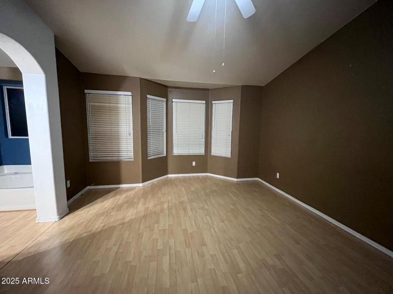 PHOTO-2025-09-06-07-49-20 4