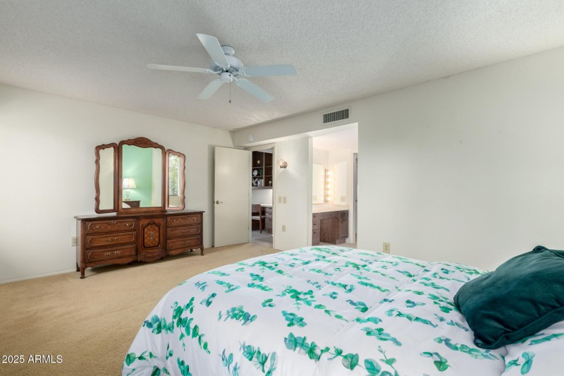 Bedroom-Primary