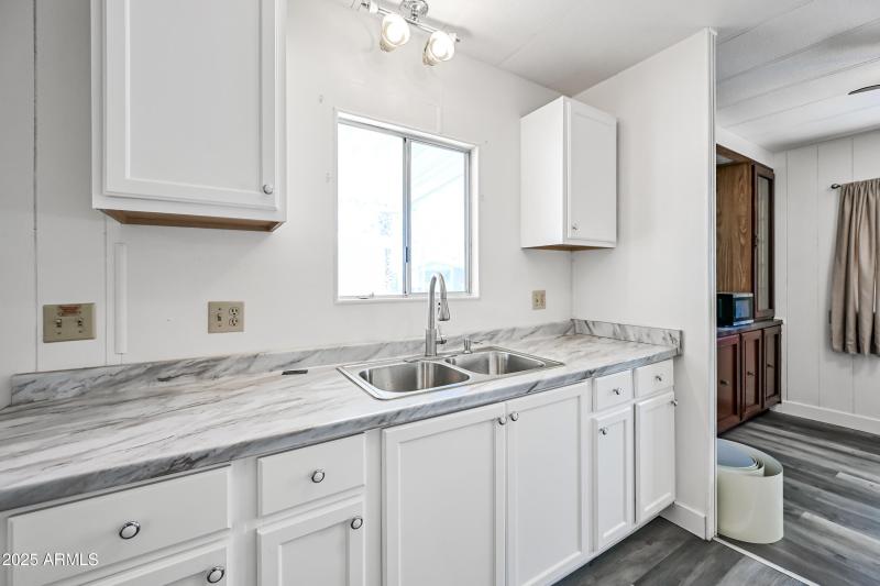 13-11411N91A221-ocupix