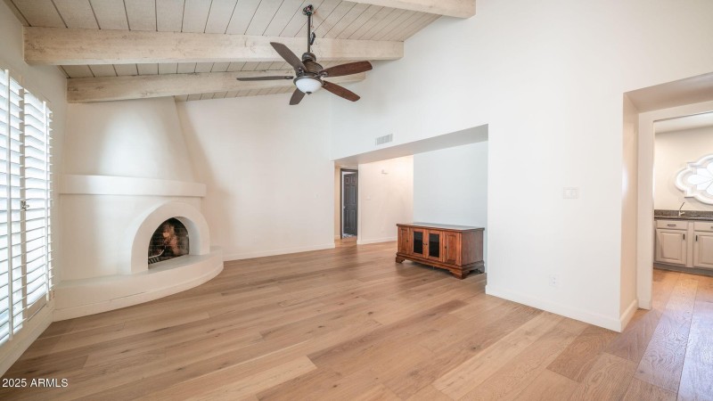 Spacious and Bright