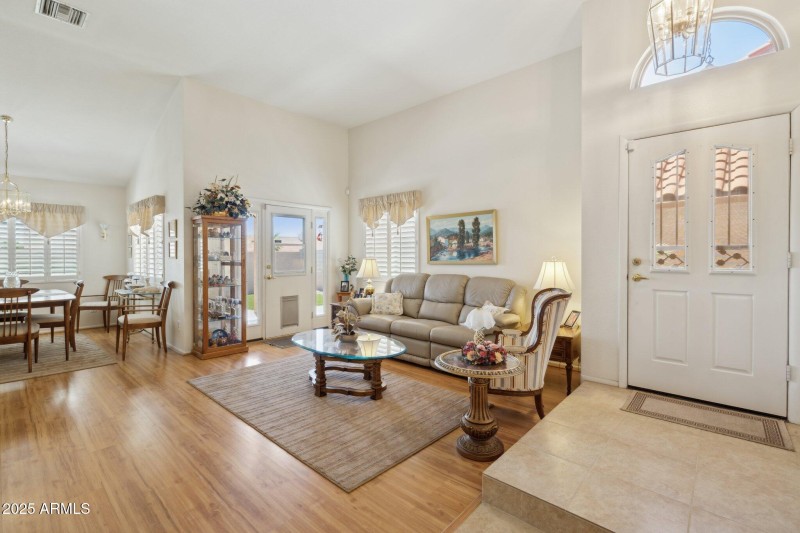5-web-or-mls-9125-e-captain-dreyfus-ave