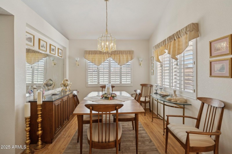 7-web-or-mls-9125-e-captain-dreyfus-ave