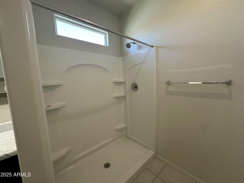 Palo Cedro - Primary Shower
