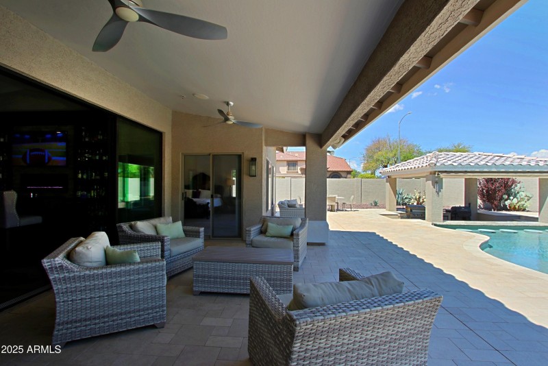 indoor outdoor living at it's finest