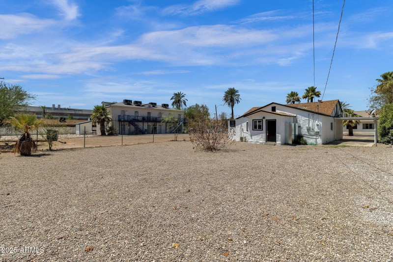 44-web-or-mls-325-n-17th-dr-a-b-c