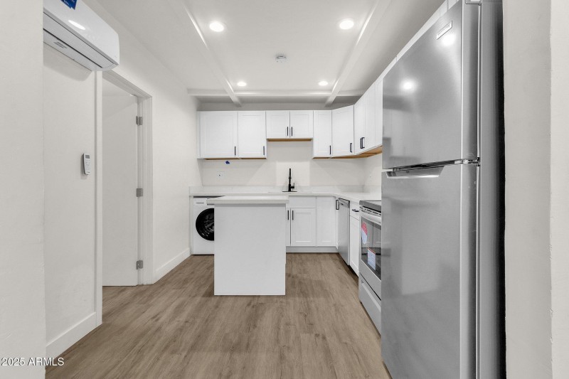 11-web-or-mls-325-n-17th-dr-a-b-c