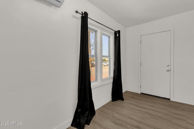 30-web-or-mls-325-n-17th-dr-a-b-c