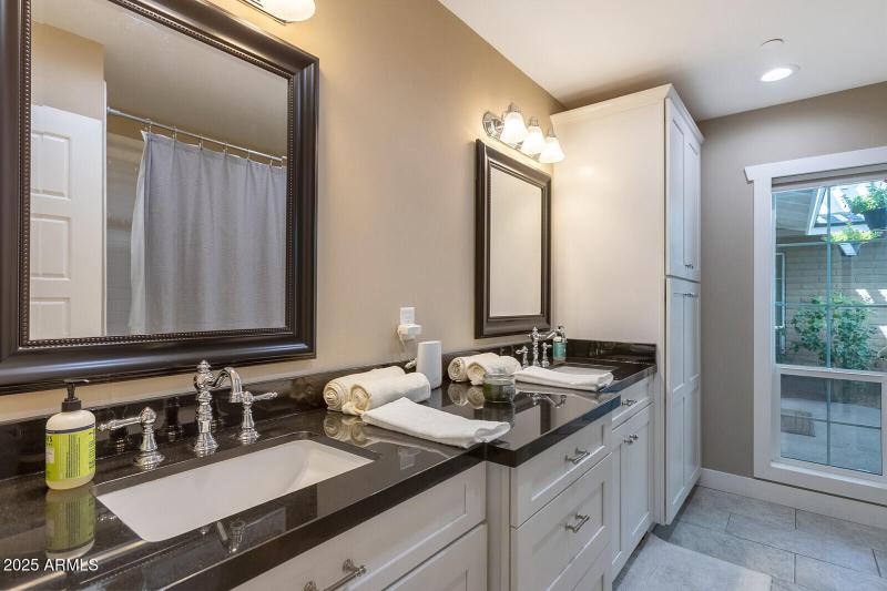 43_12140_N_76th_Ct__43_mls