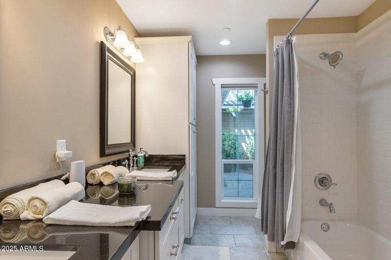 45_12140_N_76th_Ct__45_mls