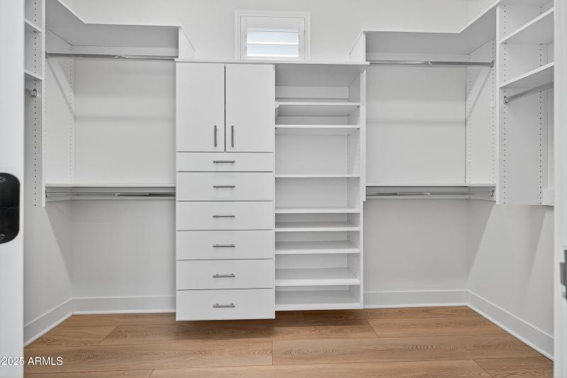 23-print-030_A7404323