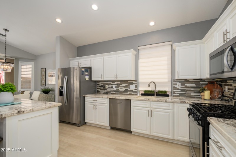 pic-14 Ingleside kitchen