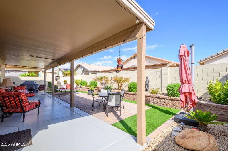 pic-26 Ingleside backyard