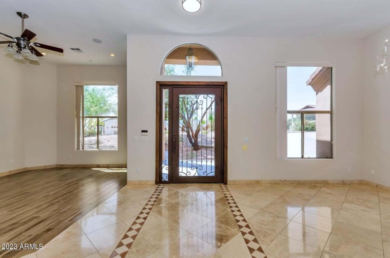 20181026035357518294000000-o