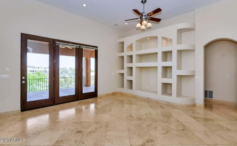 20181026035415024011000000-o