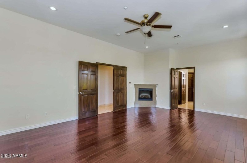 20181026035431290583000000-o