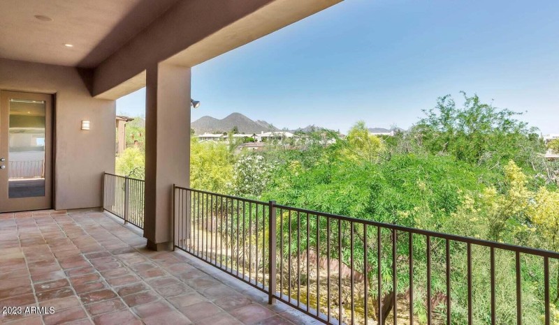 20181026035504775683000000-o