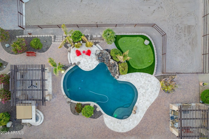 121-web-or-mls-Hombre-aerial-12