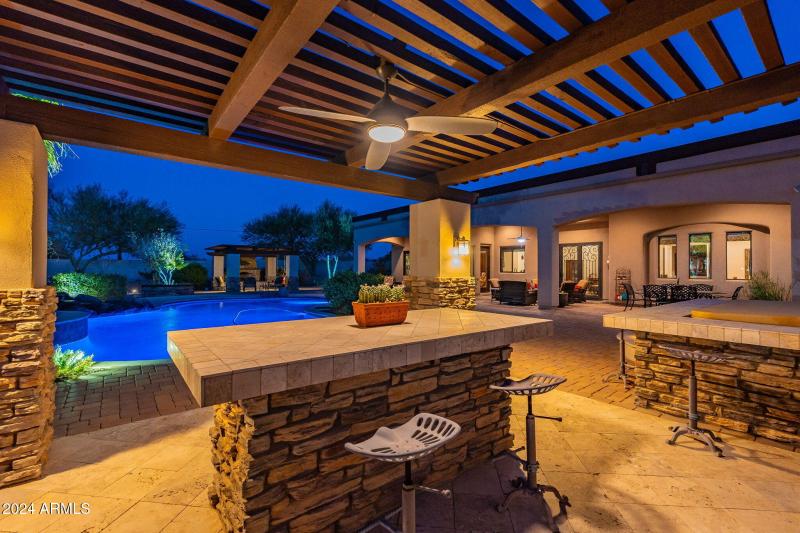 180-web-or-mls-Hombre-twilight-59