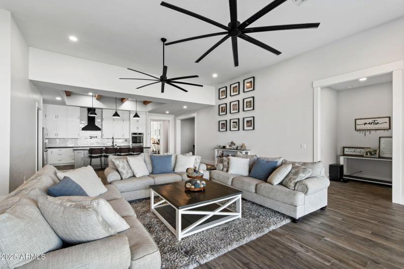 009__11186 W Dove Roost Rd