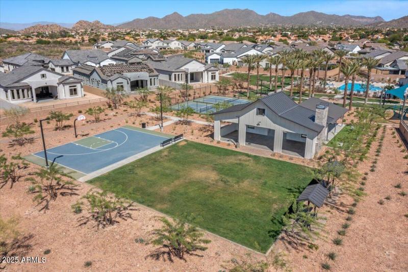 100-Aerial community