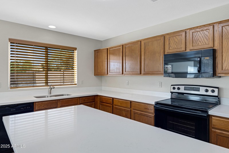 2691 W Angel Way-14