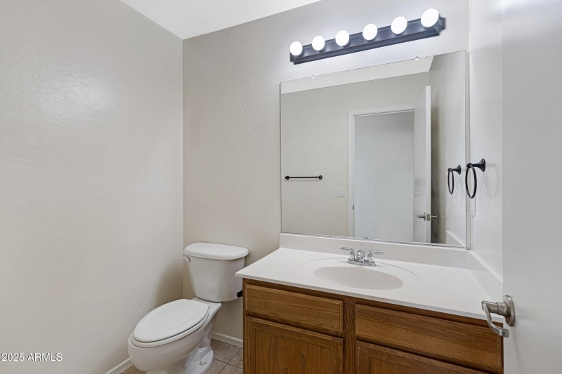 2691 W Angel Way-16
