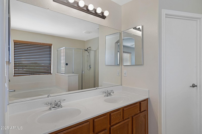 2691 W Angel Way-25