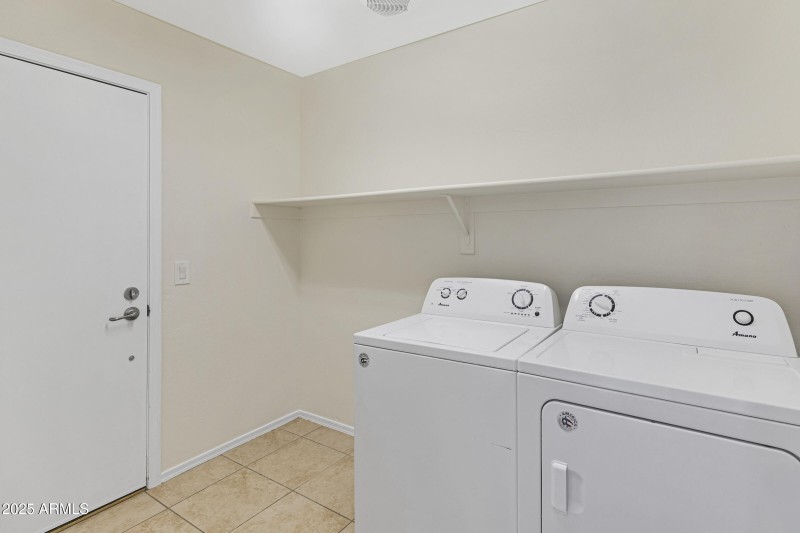 2691 W Angel Way-28