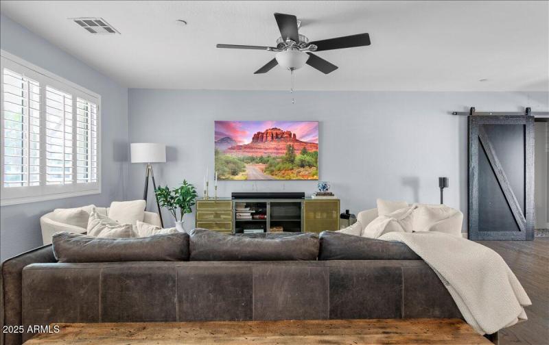 03-6520 E Osborn Rd 03