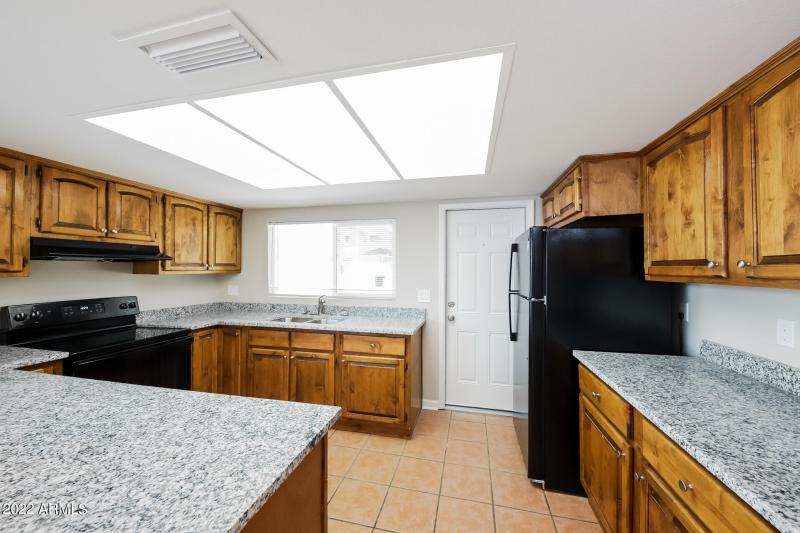 006-photo-kitchen-10999266