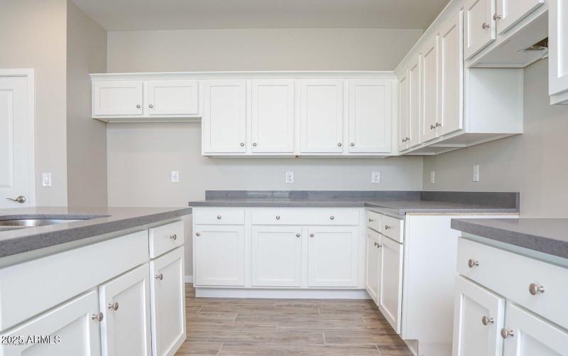 20200813031857379337000000-o