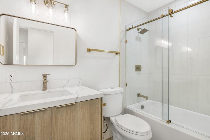 6725 E Moreland St Scottsdale - 305