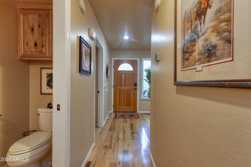 030_photo30_3723_crown_dancer_dr._pt_kar