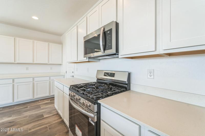 25_10103_E_Ulysses_Ave_Mesa_AZ_85212_USA