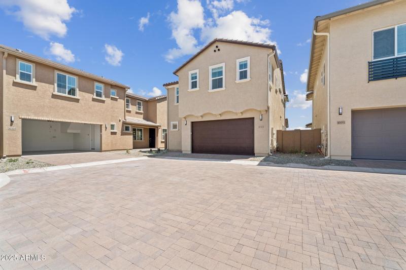 35_10103_E_Ulysses_Ave_Mesa_AZ_85212_USA