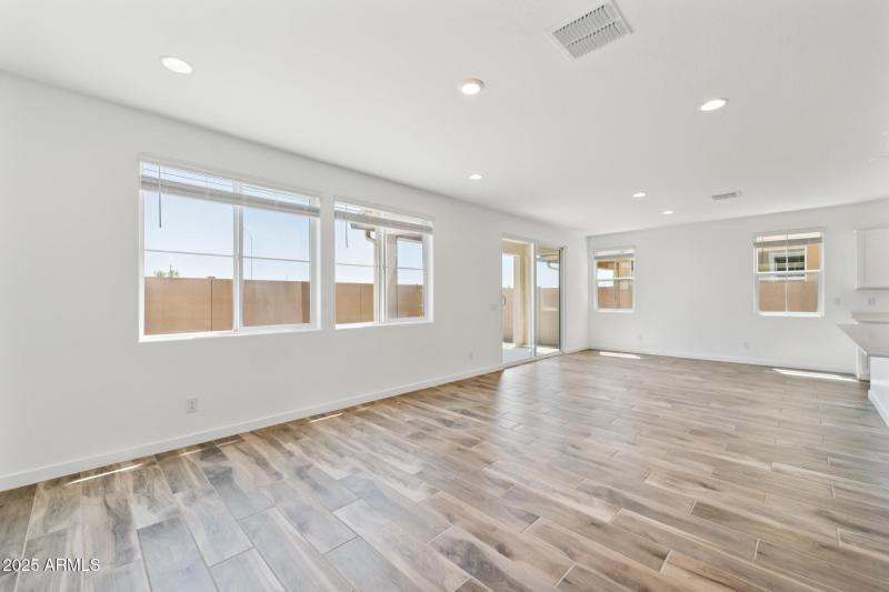 36_10103_E_Ulysses_Ave_Mesa_AZ_85212_USA