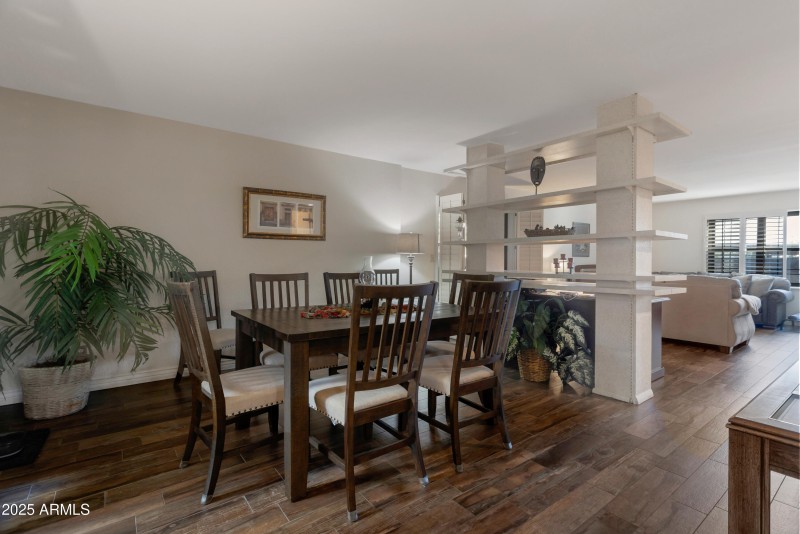 Dining flowing into living room