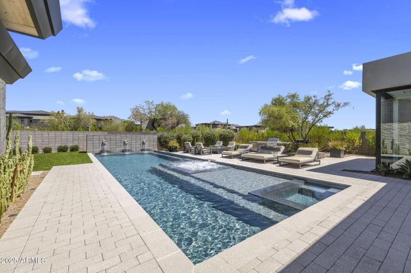 21-web-or-mls-IMG_4739